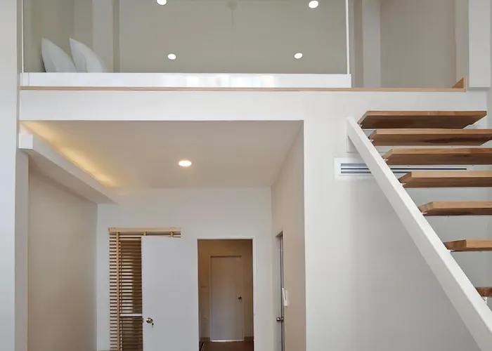 Lovely 4 Bedrooms And 5 Bathrooms 別荘