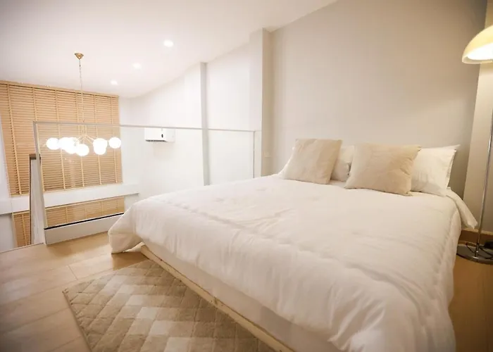 Lovely 4 Bedrooms And 5 Bathrooms バンコク都
